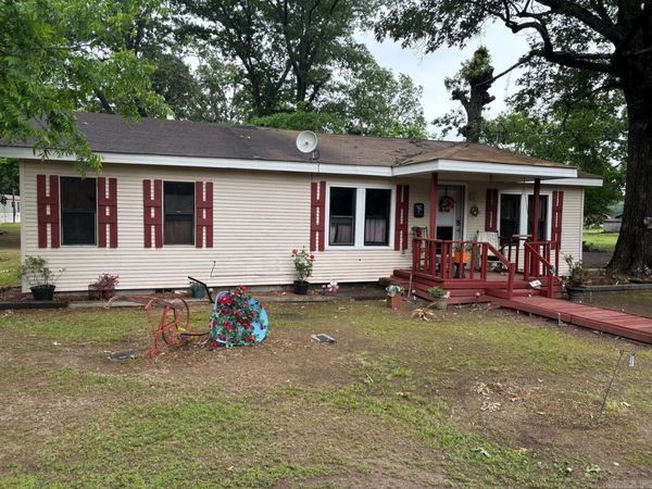 501 S Woodlawn Avenue, Hazen, AR 72064