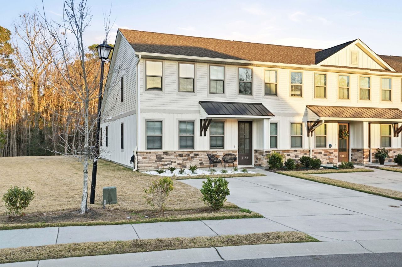 5106 Park Creek Avenue Photo 2