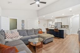 5106 Park Creek Avenue photo 4