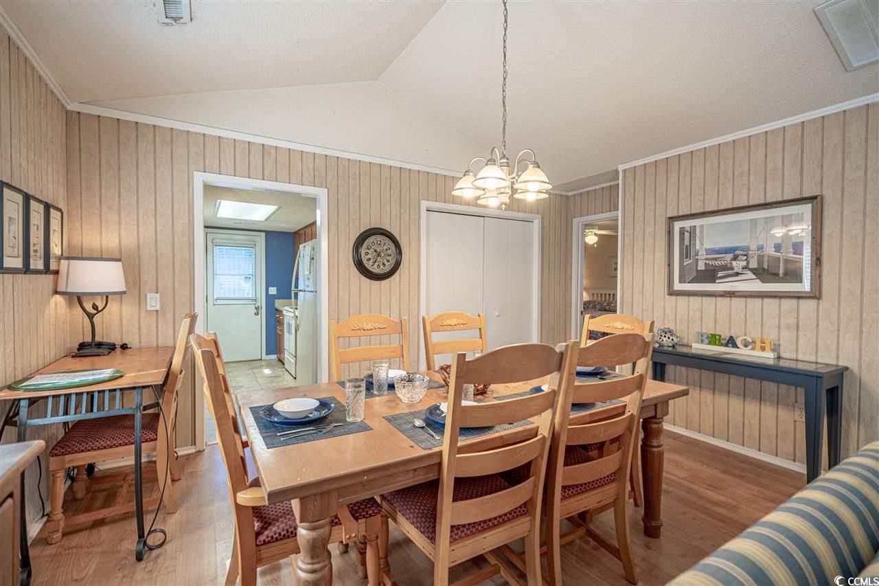 14 Cottage Ct. Photo 11