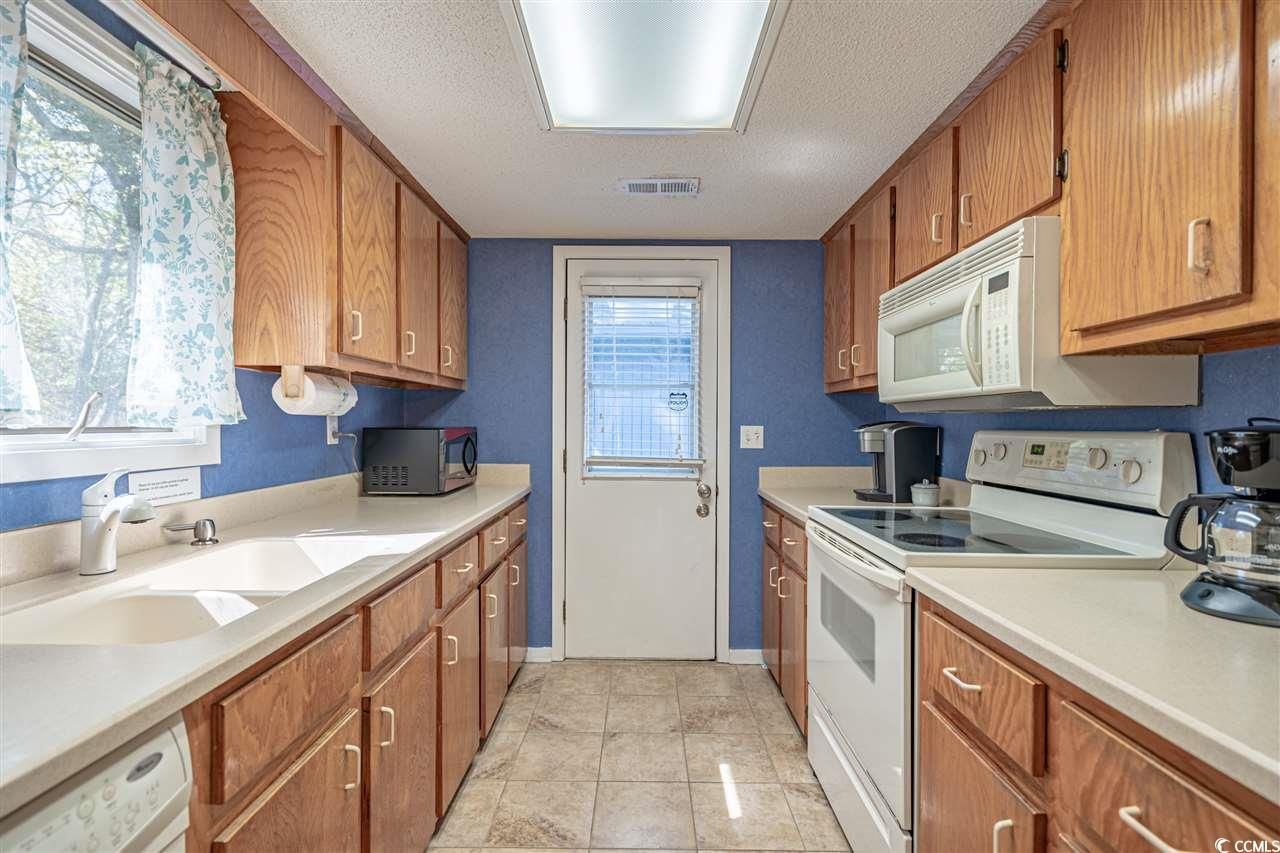 14 Cottage Ct. Photo 5