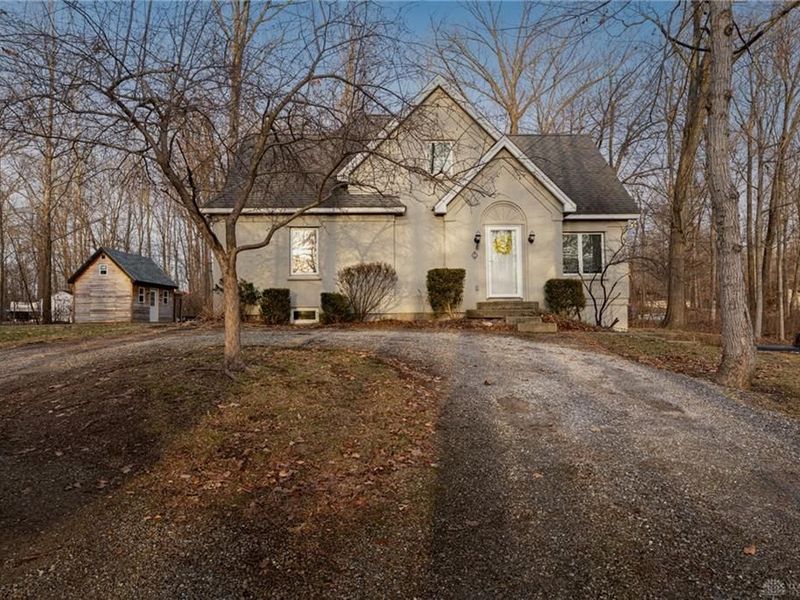 644 Lakengren Drive, Eaton, OH 45320 Photo 1
