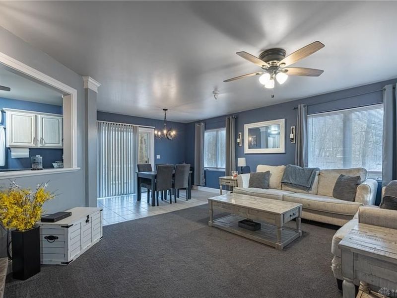 644 Lakengren Drive, Eaton, OH 45320 Photo 2