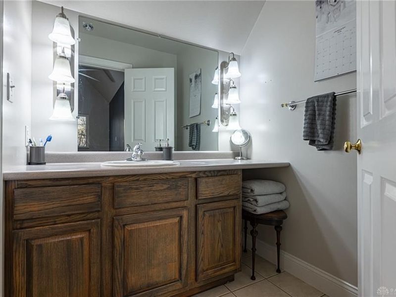 644 Lakengren Drive, Eaton, OH 45320 Photo 24