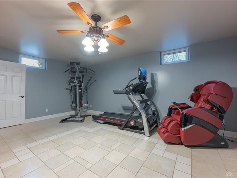 644 Lakengren Drive, Eaton, OH 45320 Photo 29