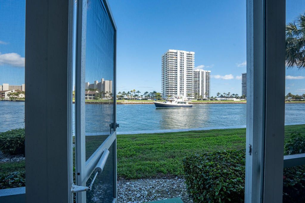 20 Yacht Club Drive, Unit 107, North Palm Beach, FL 33408 Photo