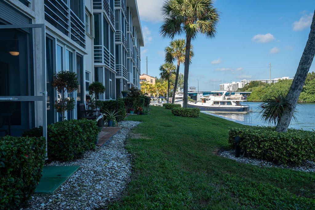 20 Yacht Club Drive, Unit 107, North Palm Beach, FL 33408 Photo