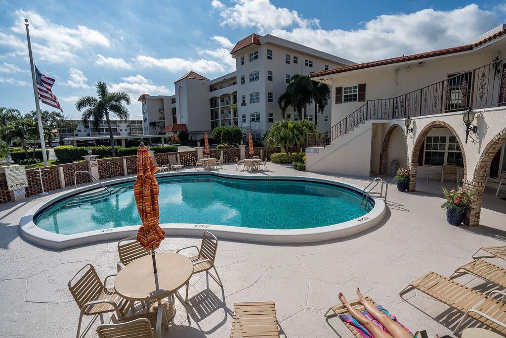 20 Yacht Club Drive, Unit 107, North Palm Beach, FL 33408 Photo