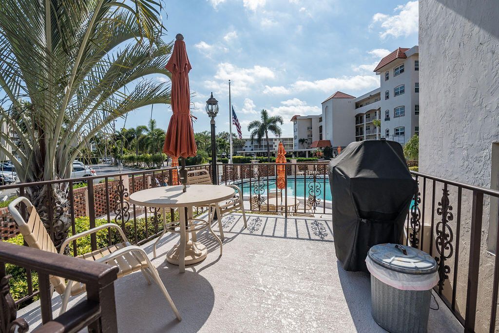 20 Yacht Club Drive, Unit 107, North Palm Beach, FL 33408 Photo