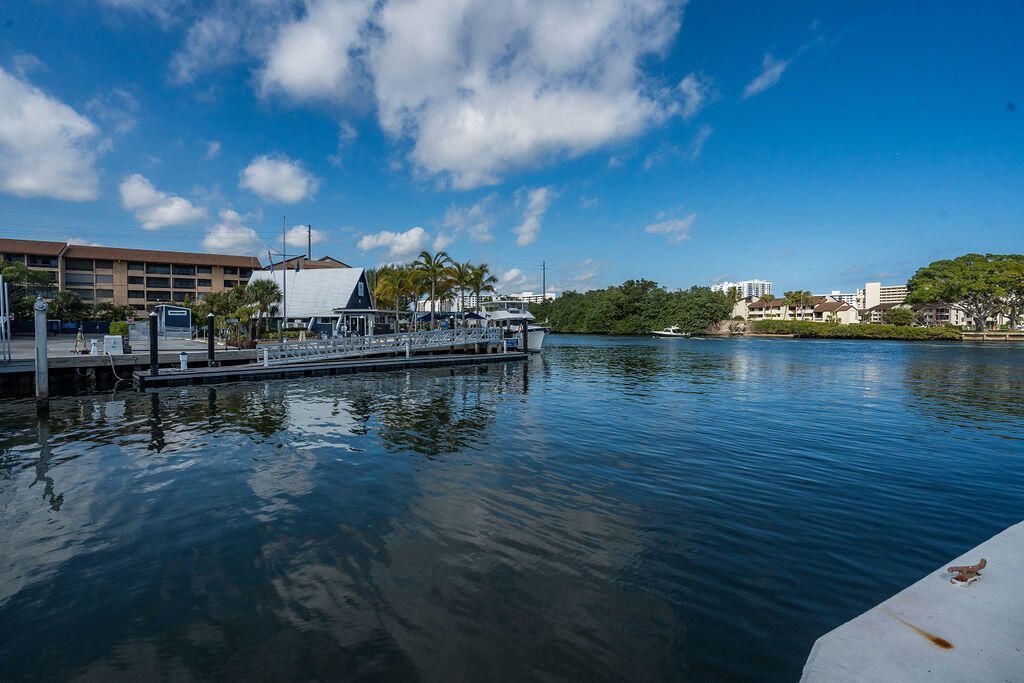 20 Yacht Club Drive, Unit 107, North Palm Beach, FL 33408 Photo