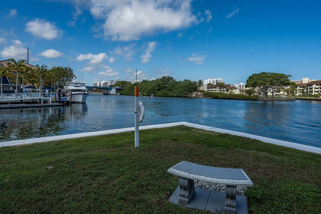 20 Yacht Club Drive, Unit 107, North Palm Beach, FL 33408 Photo