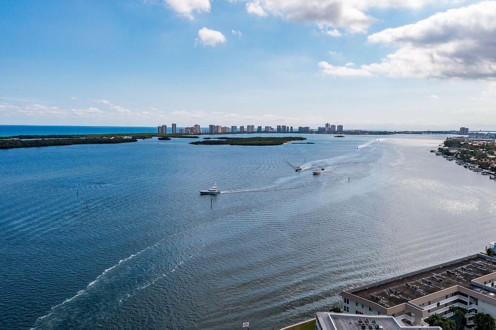 20 Yacht Club Drive, Unit 107, North Palm Beach, FL 33408 Photo