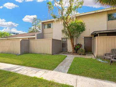 8014 PEACH DRIVE, TEMPLE TERRACE, FL 33637