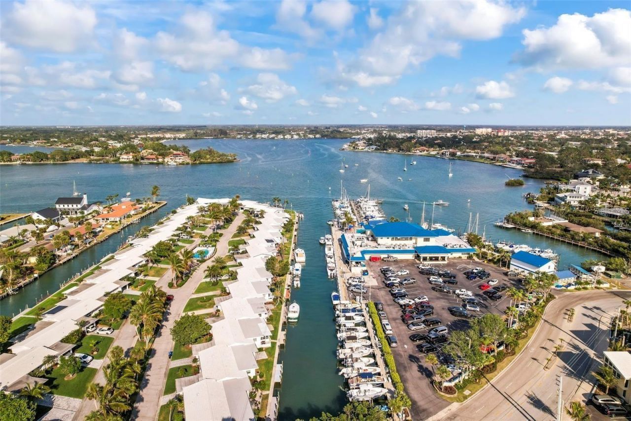 1555 Tarpon Center Drive, Unit 135, Venice, FL 34285 Photo