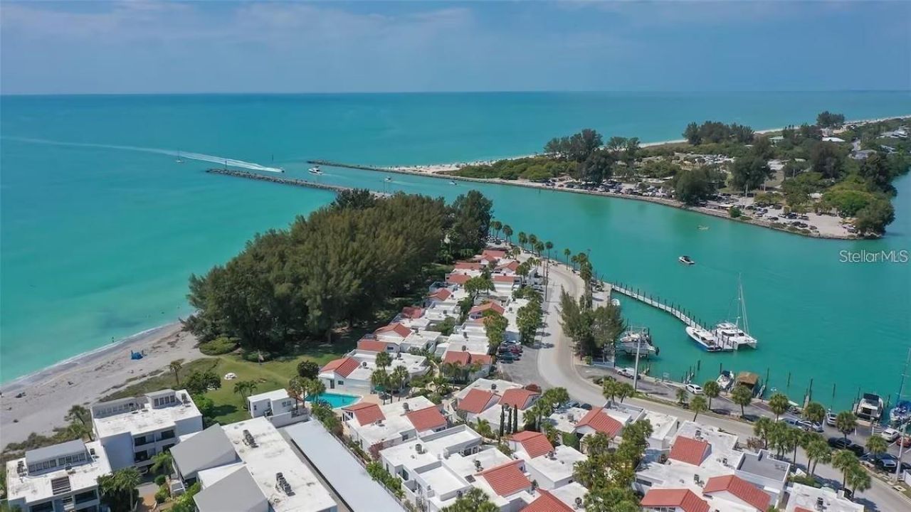 1555 Tarpon Center Drive, Unit 135, Venice, FL 34285 Photo
