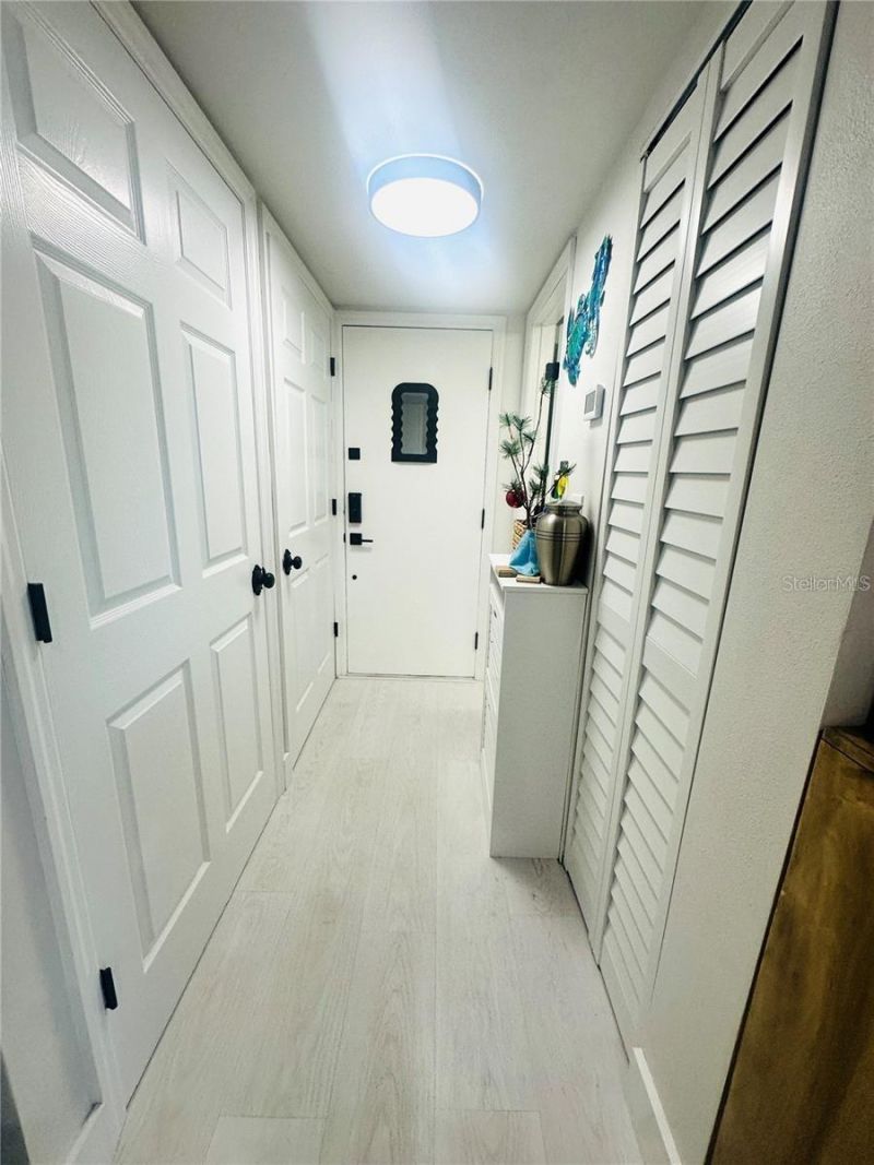 1555 Tarpon Center Drive, Unit 135, Venice, FL 34285 Photo