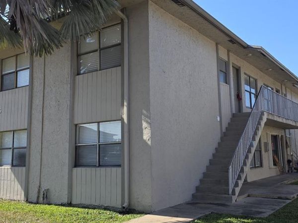 15304 SW 72nd St, Unit 28-14, Miami, FL 33193