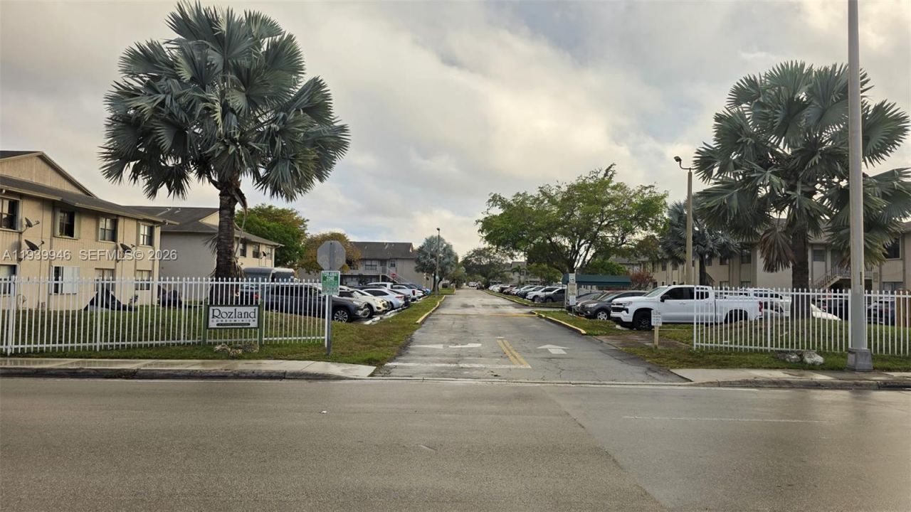 15304 SW 72nd St, Unit 28-14, Miami, FL 33193 Photo