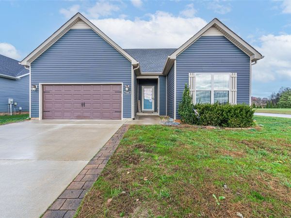 7106 Stone Meade Lane, Bowling Green, KY 42101