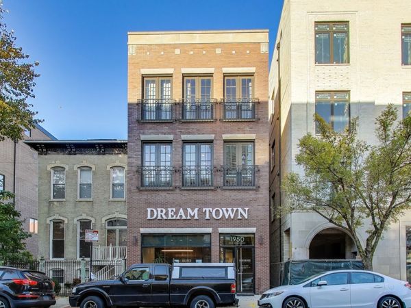 1950 N Sedgwick Street, Chicago, IL 60614