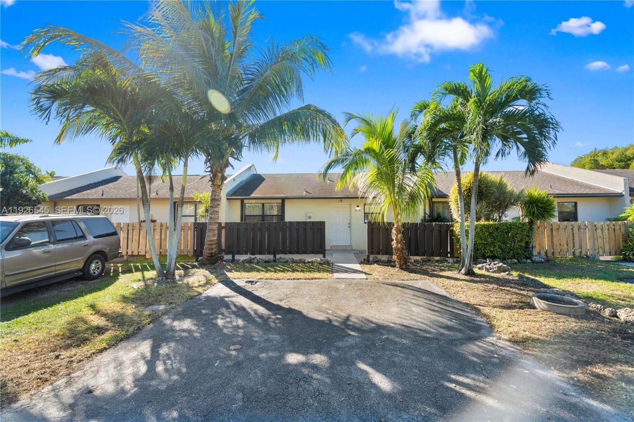 1328 Woodpecker St, Homestead, FL 33035 Photo