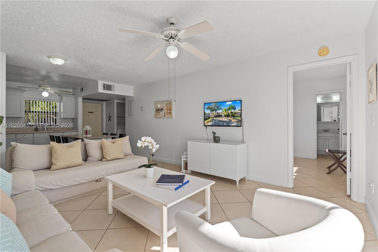 1328 Woodpecker St, Homestead, FL 33035 Photo