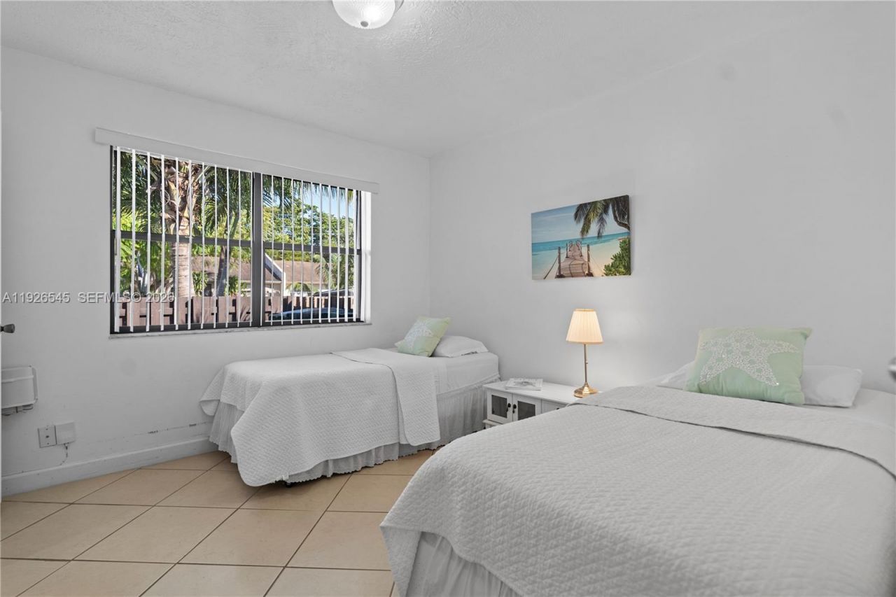 1328 Woodpecker St, Homestead, FL 33035 Photo