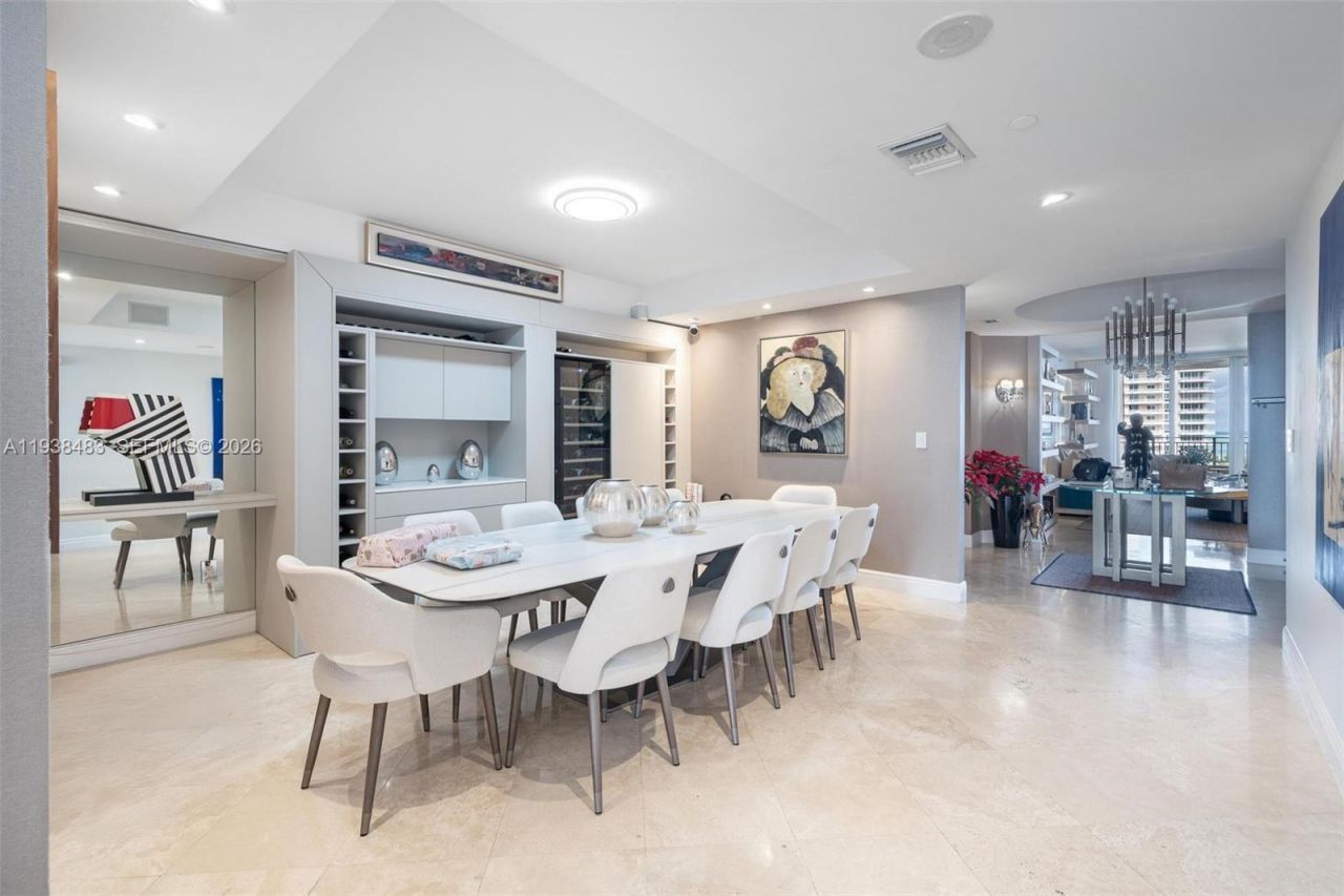 799 Crandon Blvd, Unit 908, Key Biscayne, FL 33149 Photo