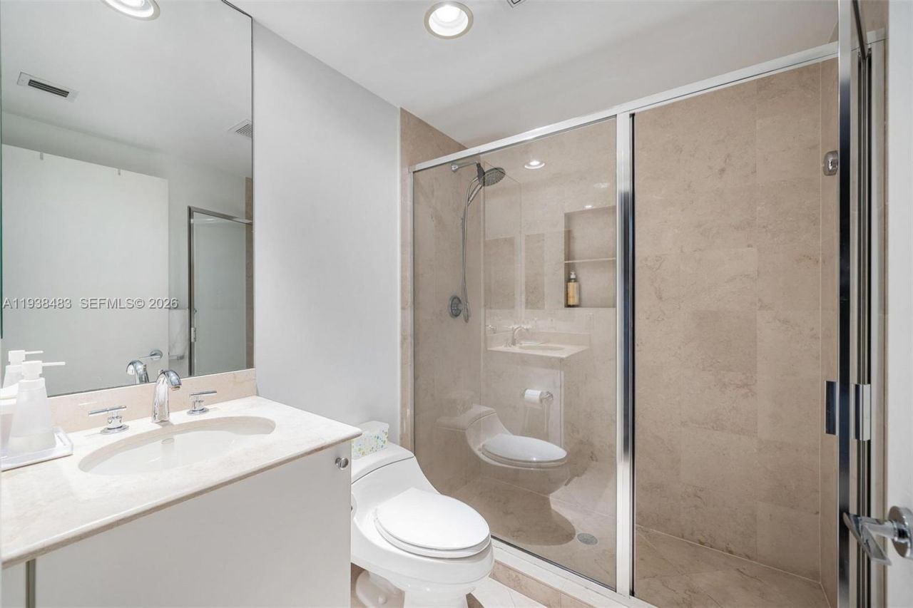 799 Crandon Blvd, Unit 908, Key Biscayne, FL 33149 Photo