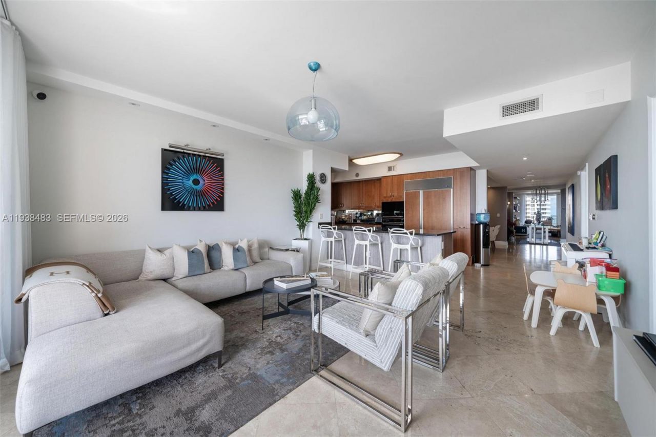 799 Crandon Blvd, Unit 908, Key Biscayne, FL 33149 Photo