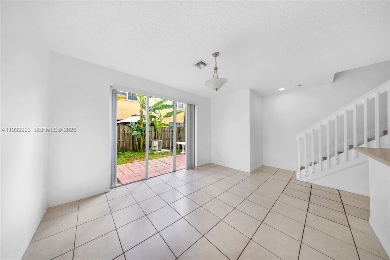 951 NE 42nd Ter, Unit 951, Homestead, FL 33033 Photo