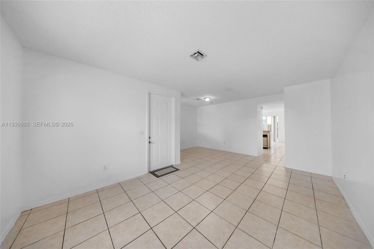 951 NE 42nd Ter, Unit 951, Homestead, FL 33033 Photo