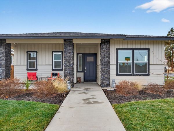 559 NW Rimrock Court, Redmond, OR 97756