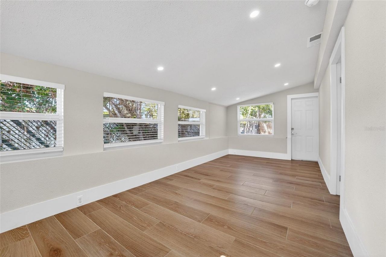 2547 Loma Linda Street, Sarasota, FL 34239 Photo