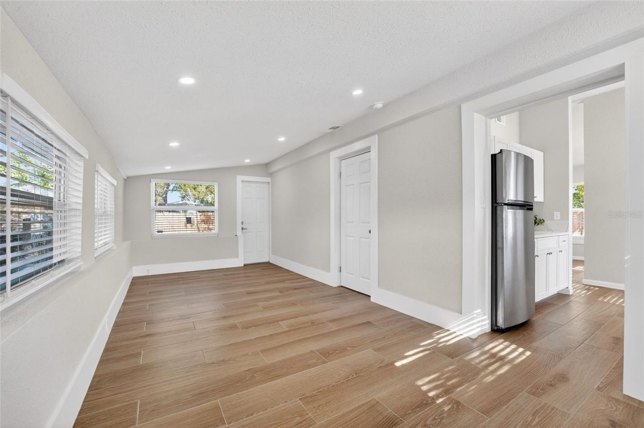 2547 Loma Linda Street, Sarasota, FL 34239 Photo