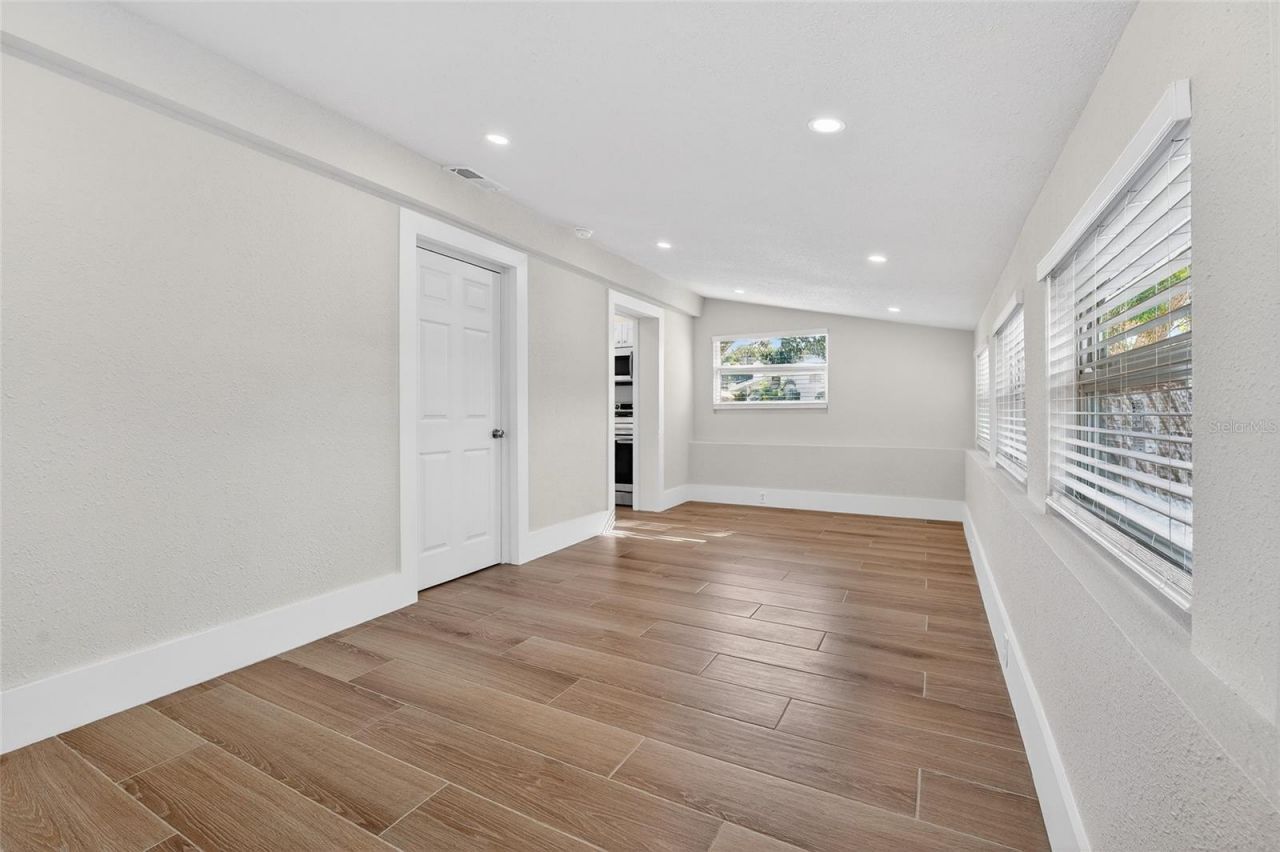 2547 Loma Linda Street, Sarasota, FL 34239 Photo