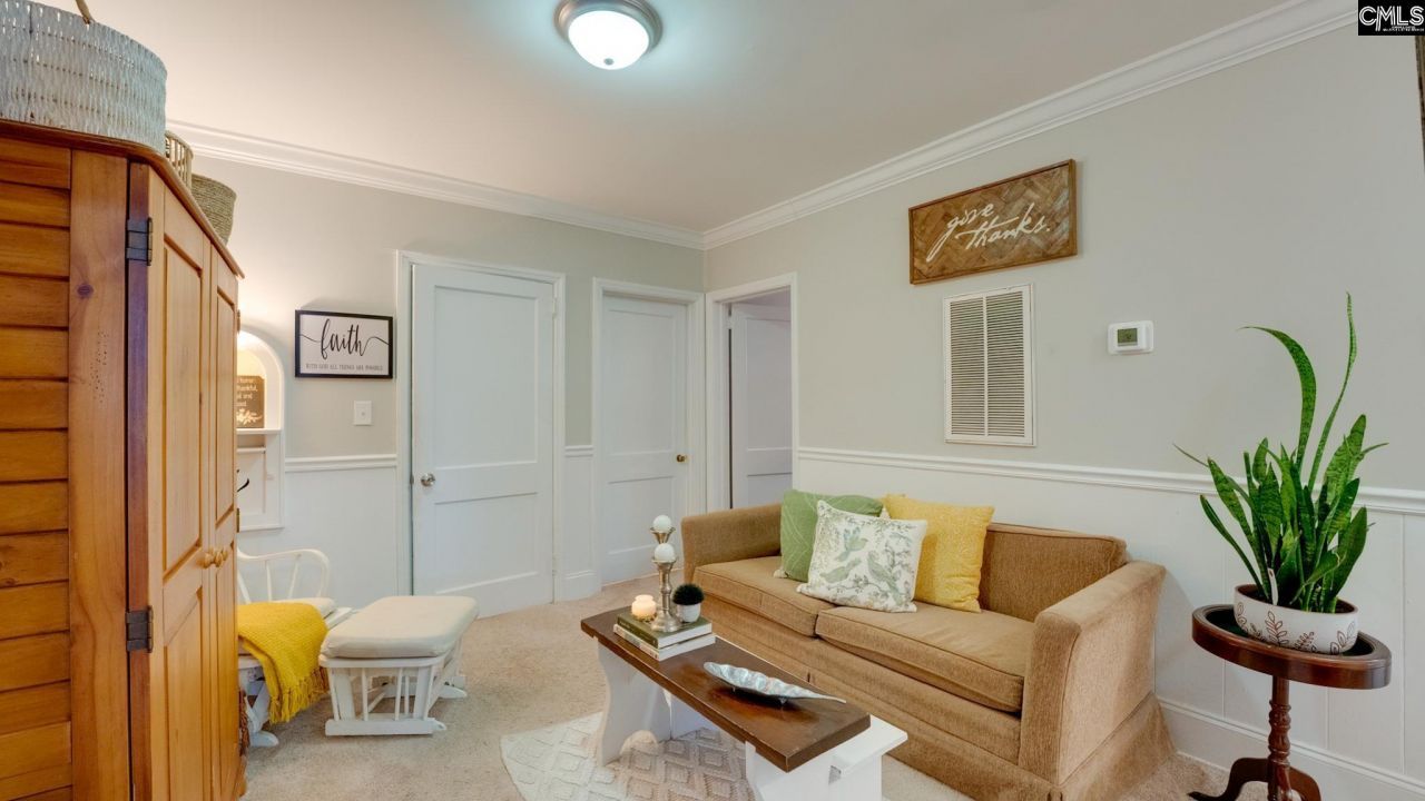 127 S Pine Street Photo 10