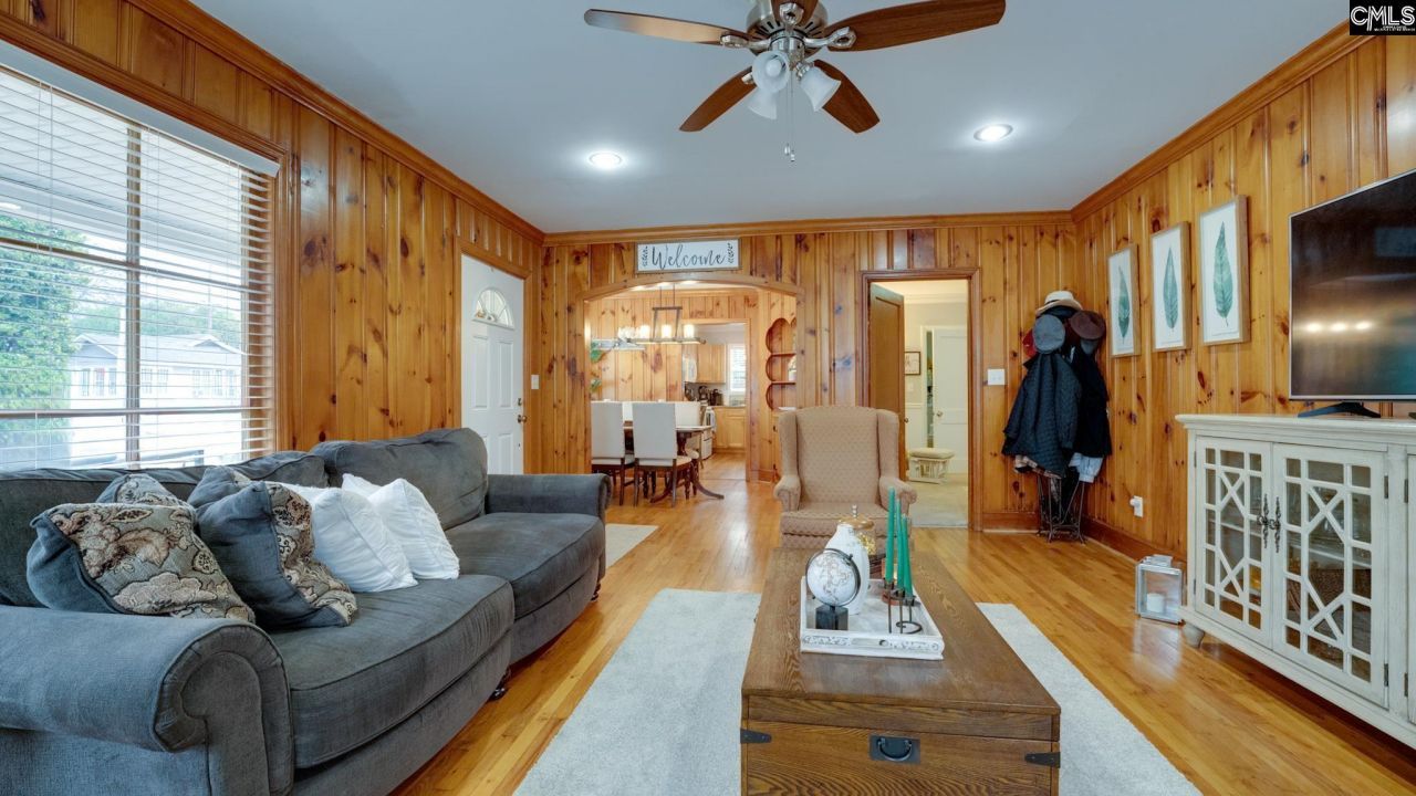 127 S Pine Street Photo 5