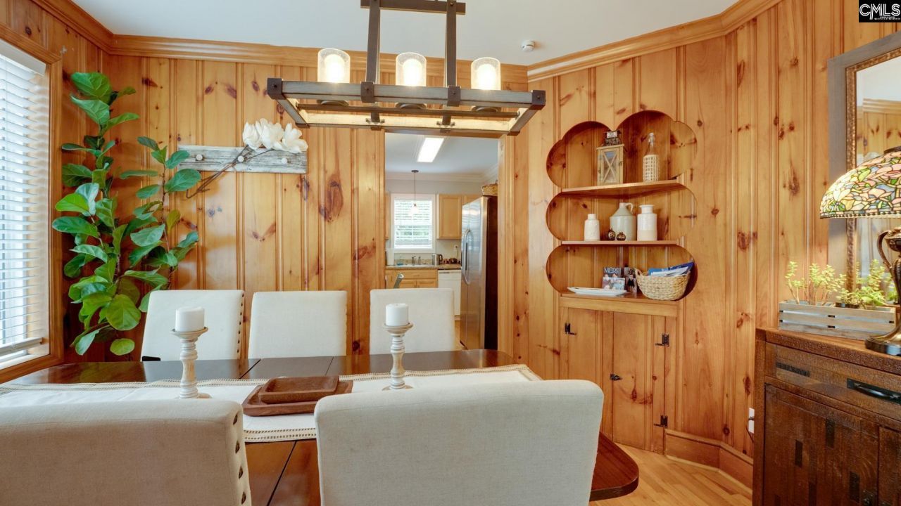 127 S Pine Street Photo 6