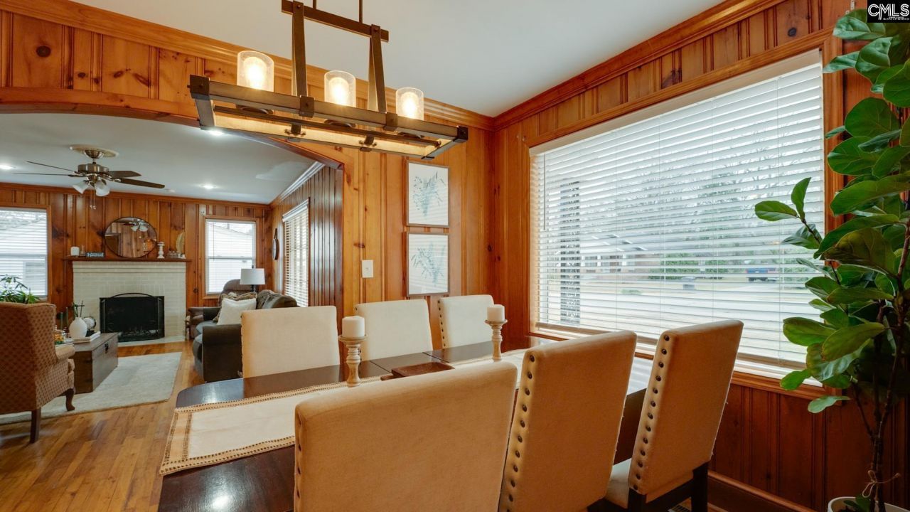 127 S Pine Street Photo 9