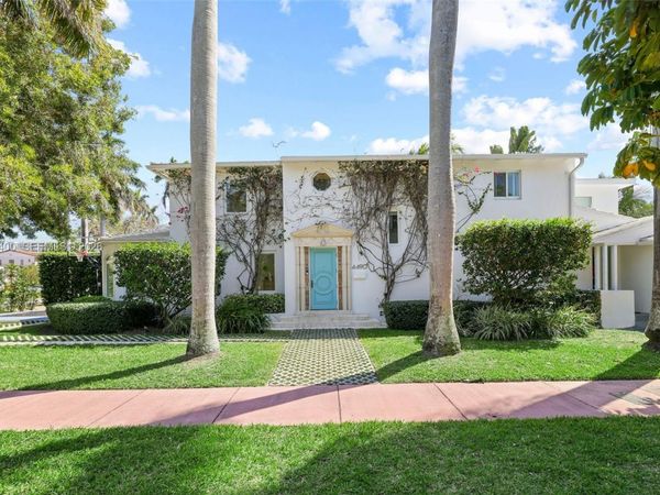 4490 Royal Palm Ave , Miami Beach, FL 33140