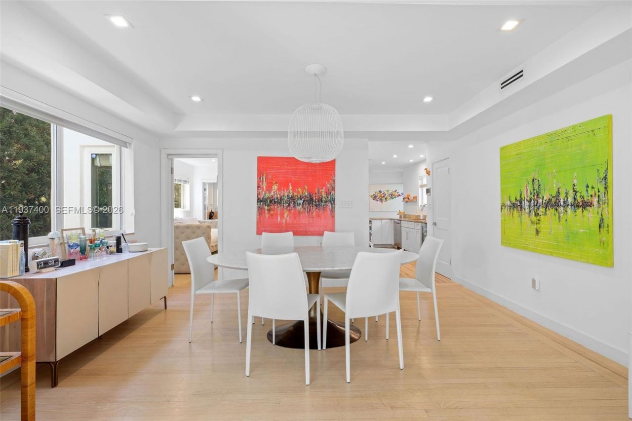 4490 Royal Palm Ave, Miami Beach, FL 33140 Photo