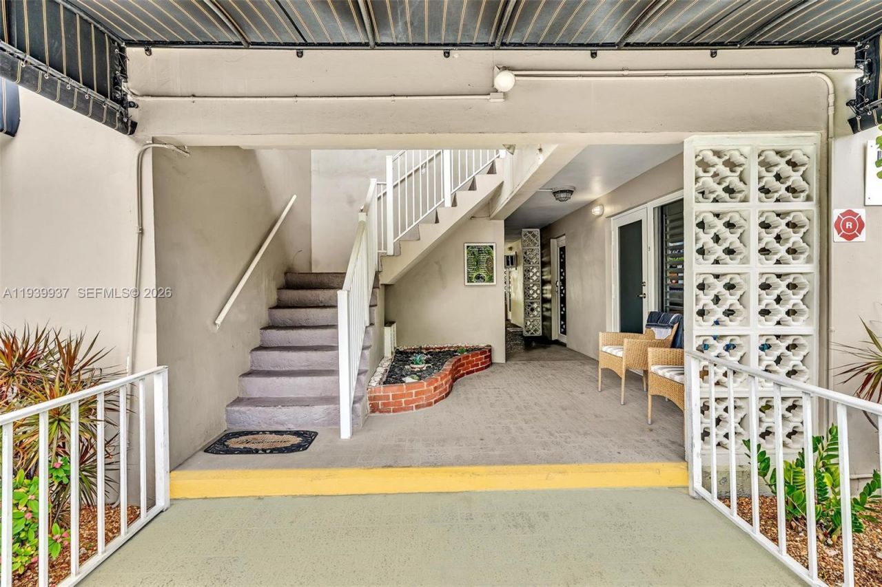 2501 N Ocean Blvd, Unit 18, Pompano Beach, FL 33062 Photo