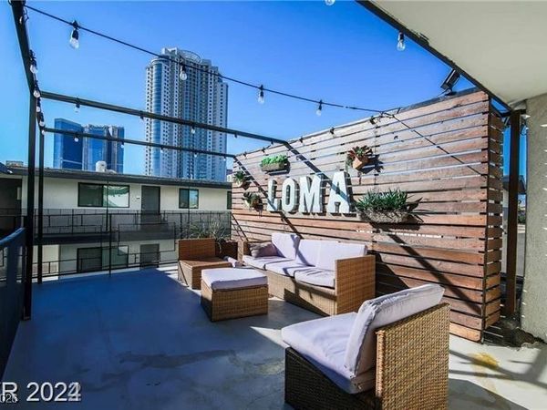 2201 Fairfield Avenue, Unit 11, Las Vegas, NV 89102