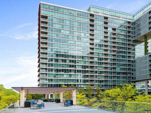 9725 Woods Drive, Unit 802, Skokie, IL 60076