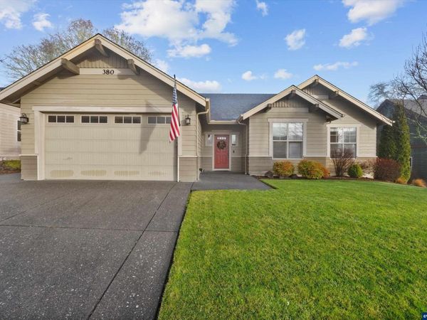 380 NW Reed Ln, Dallas, OR 97338