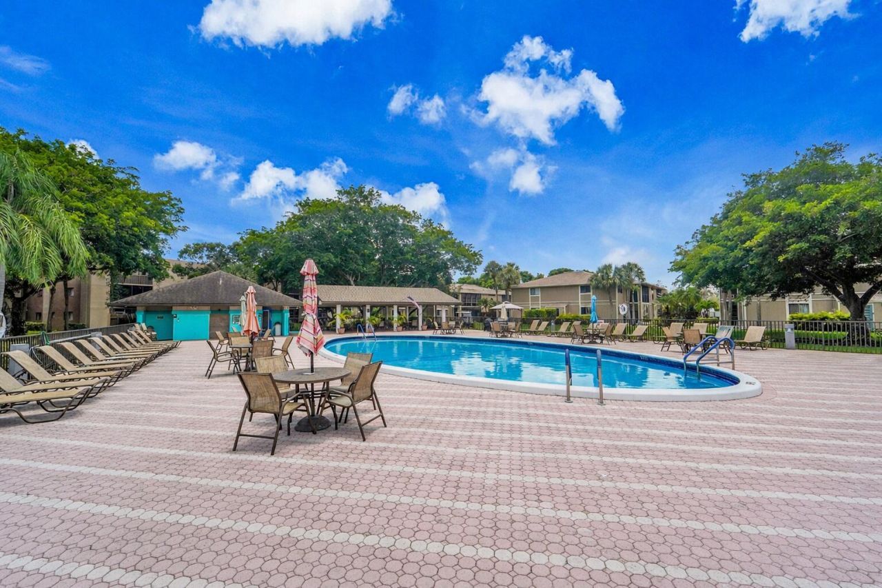 7342 Ashmont Circle, Unit 203, Tamarac, FL 33321 Photo