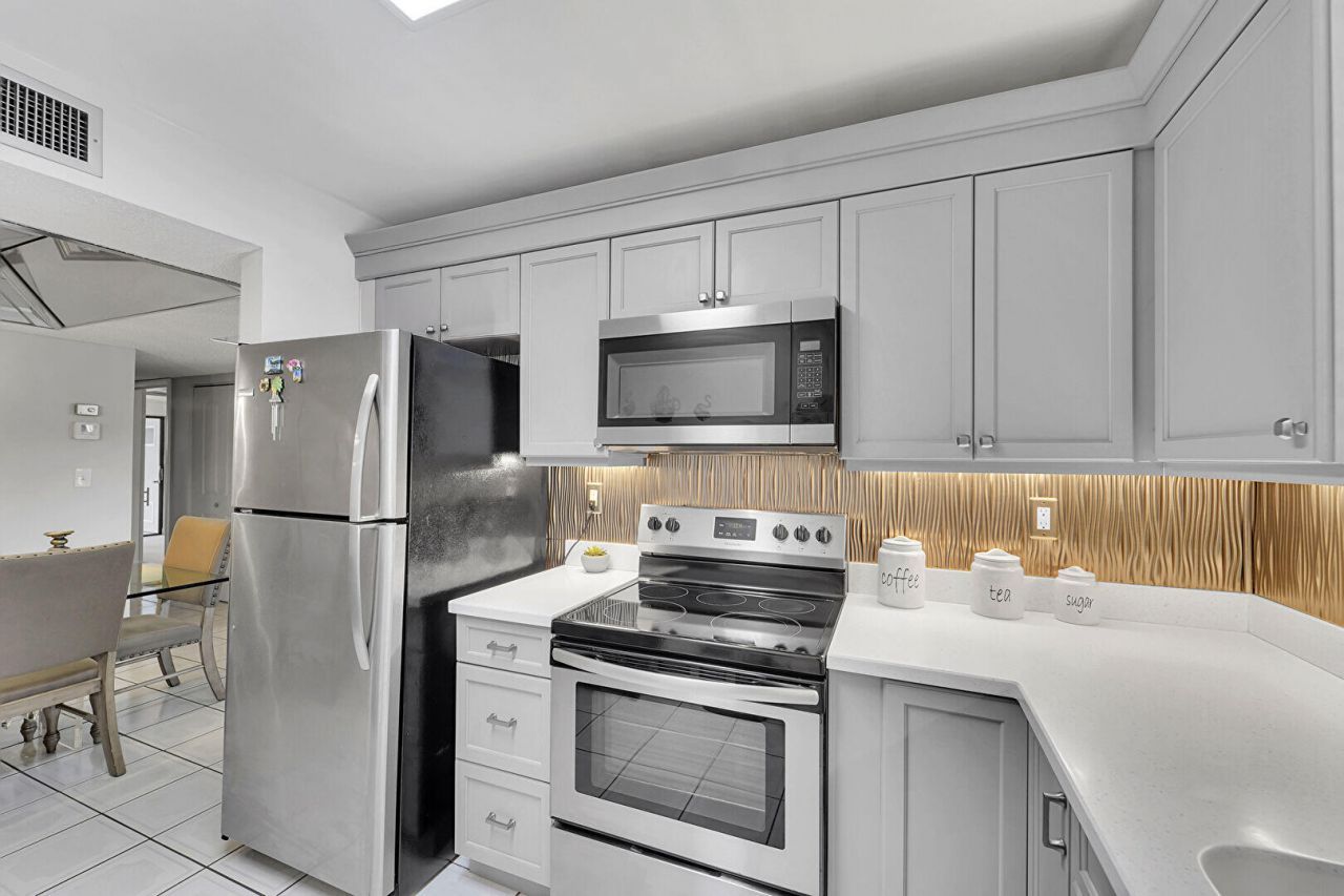 7342 Ashmont Circle, Unit 203, Tamarac, FL 33321 Photo