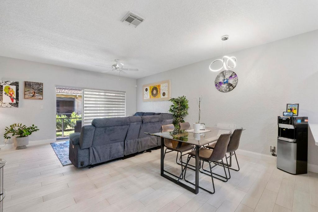 1515 Buckingham Avenue, Unit 1515, Wellington, FL 33414 Photo