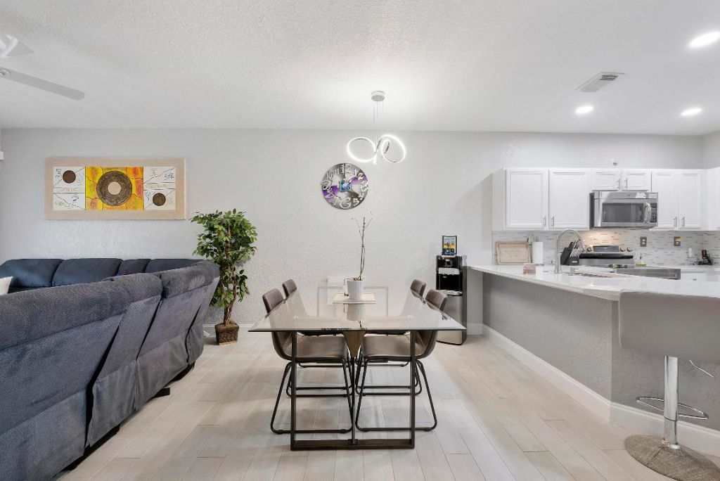 1515 Buckingham Avenue, Unit 1515, Wellington, FL 33414 Photo